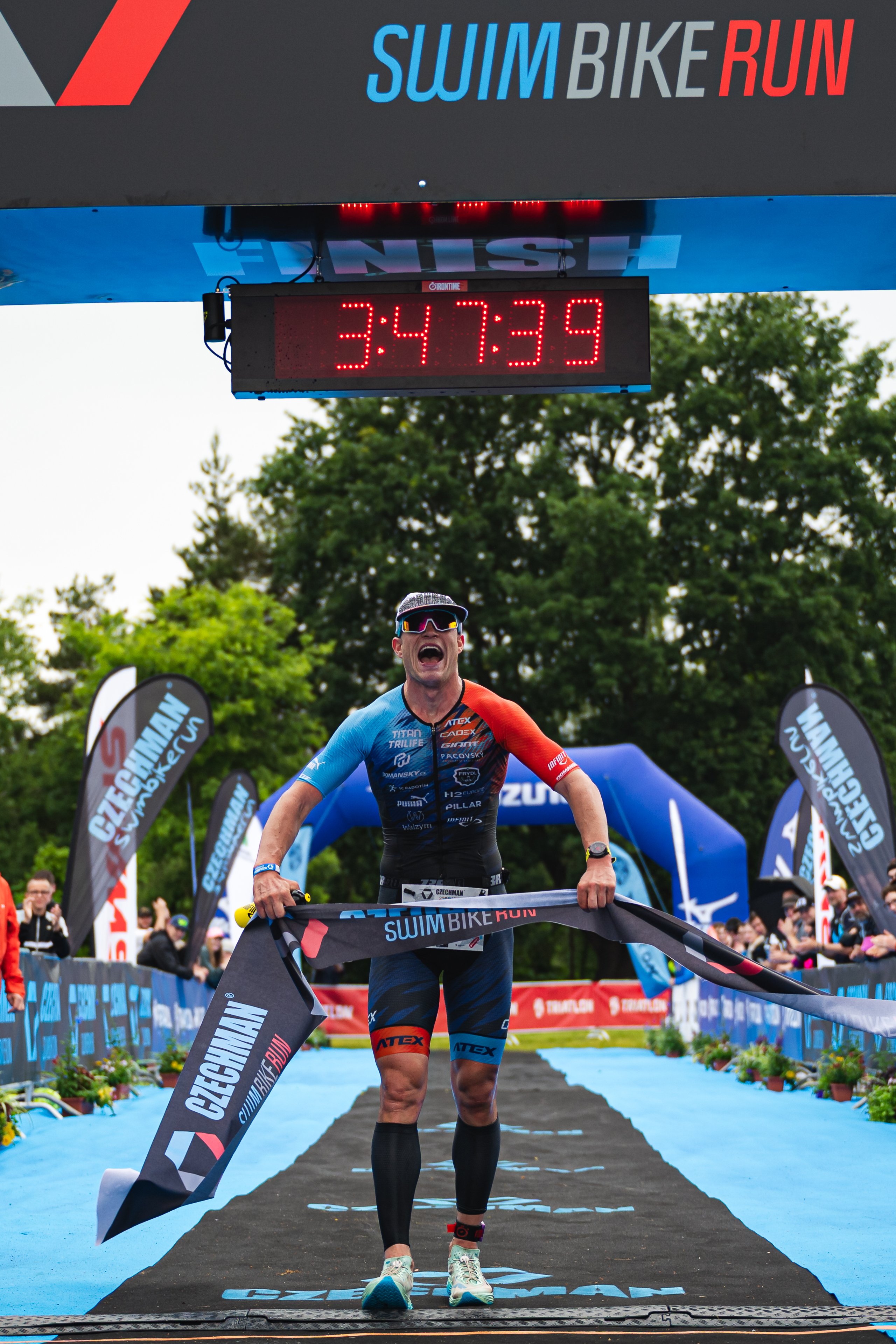       
          Register for the race and enjoy the complete package!
      